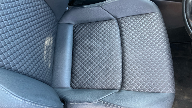 Toyota Yaris 1.5 Hybrid Dynamic 5dr CVT Hybrid Hatchback